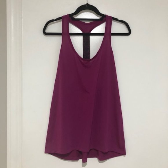 Old Navy Tops - Old Navy Workout Top - Size Medium